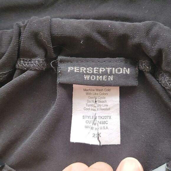 Perception black sleeveless blouse size 2X - Picture 5 of 5